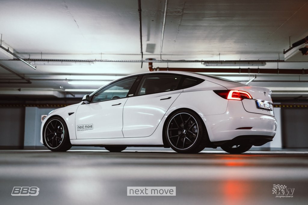 KW V3 Coilover Kit for Tesla Model 3 AWDKW SuspensionEV Tuning KW V3 Coilover Kit for Tesla Model 3 AWDKW SuspensionEV Tuning